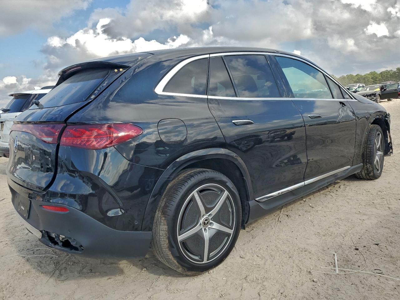 2025 Mercedes-Benz Eqe Suv 350+ - zdjęcie 3