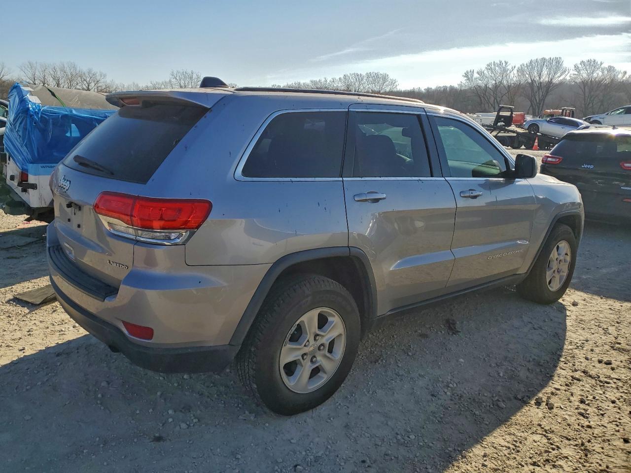 2016 Jeep Grand Cherokee Laredo - zdjęcie 3