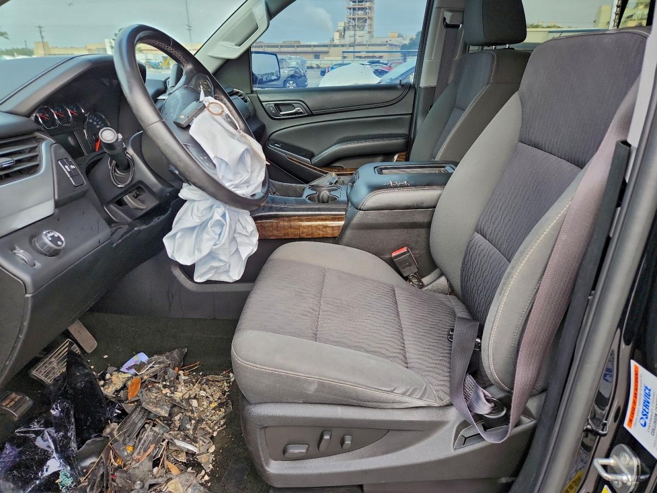 2016 Chevrolet Tahoe C1500 Ls - zdjęcie 7