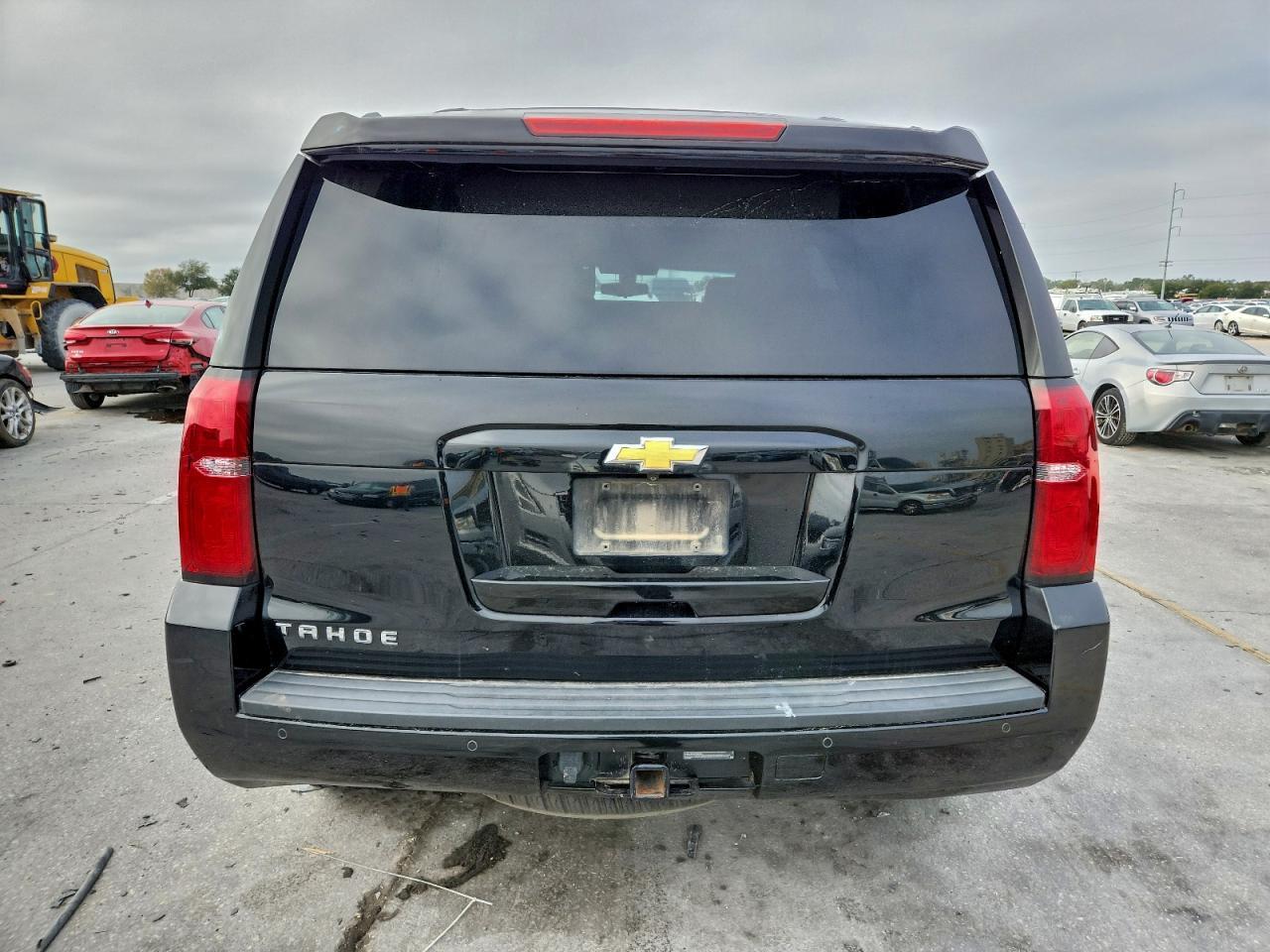 2016 Chevrolet Tahoe C1500 Ls - zdjęcie 6