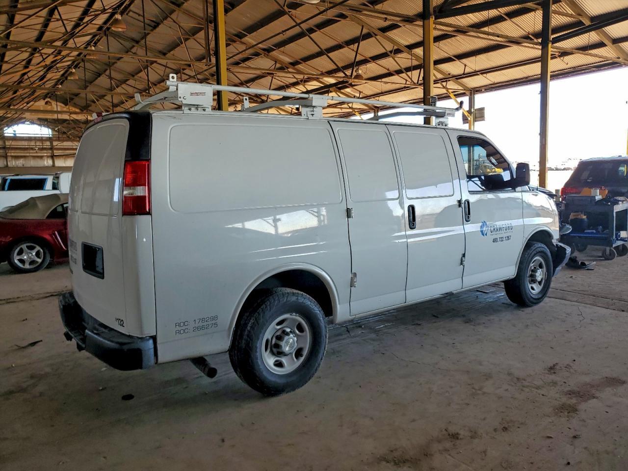2021 Chevrolet Express G2500 - zdjęcie 3