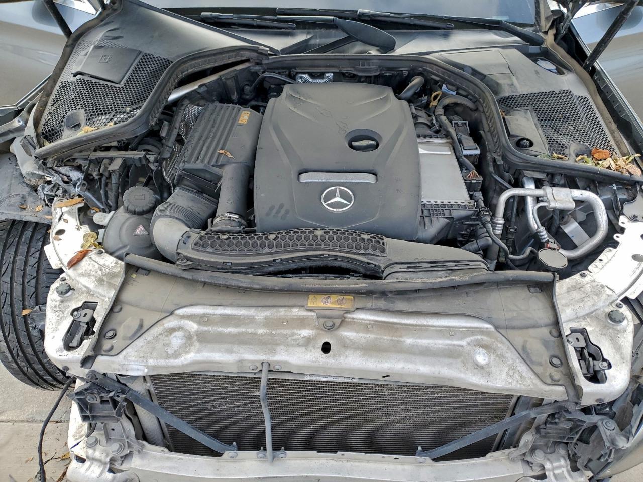 2018 Mercedes-Benz C 300 - zdjęcie 11