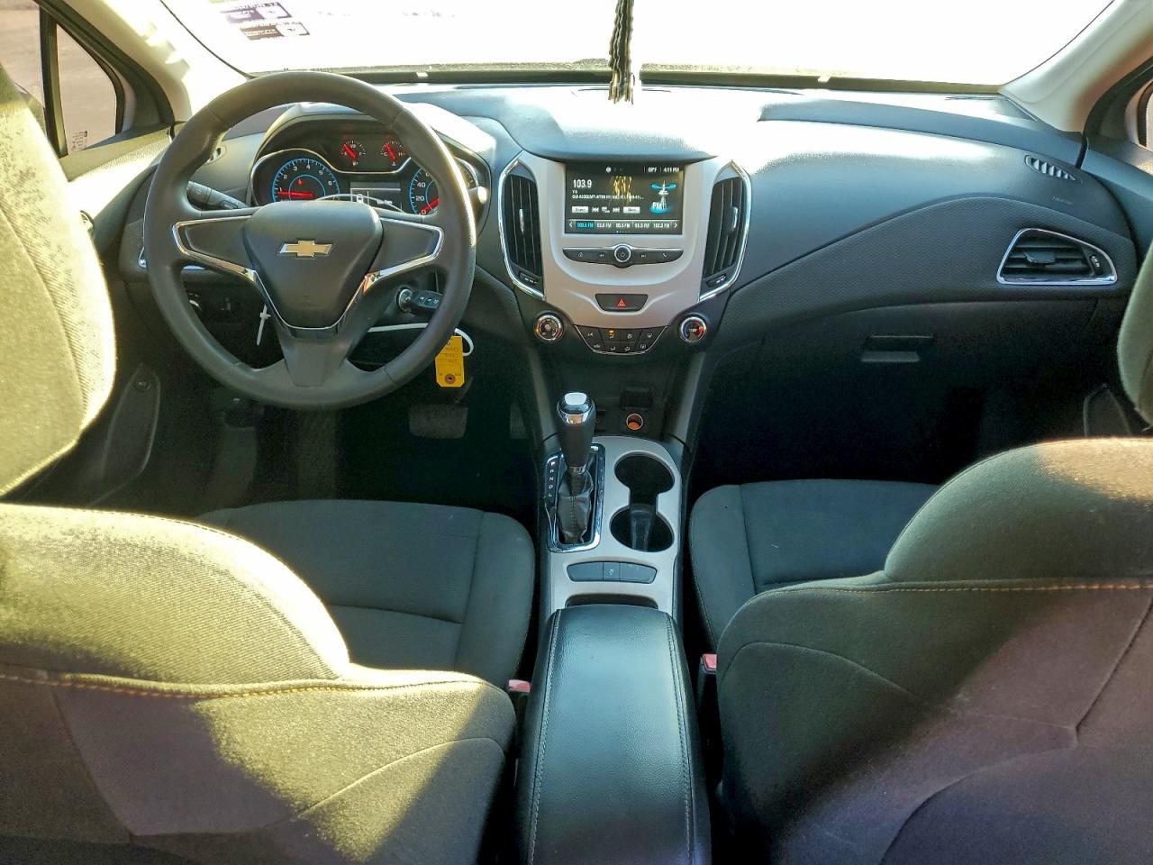2016 Chevrolet Cruze Ls - zdjęcie 8