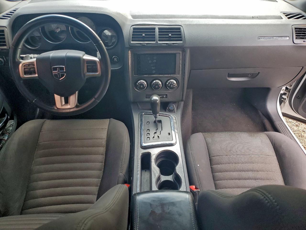 2014 Dodge Challenger R/T - zdjęcie 8