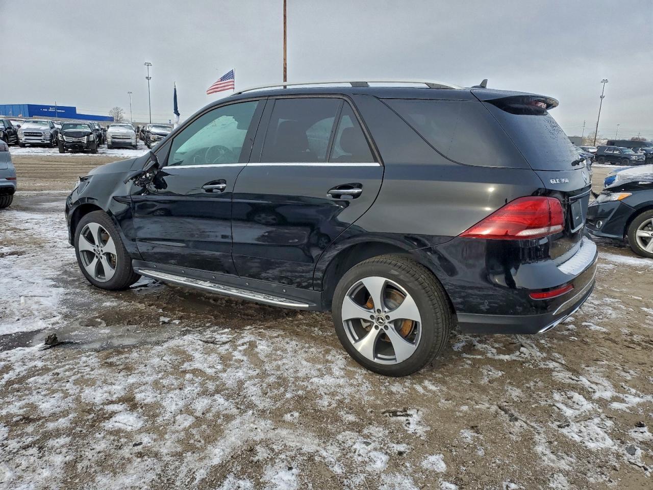 2017 Mercedes-Benz GLE - zdjęcie 2