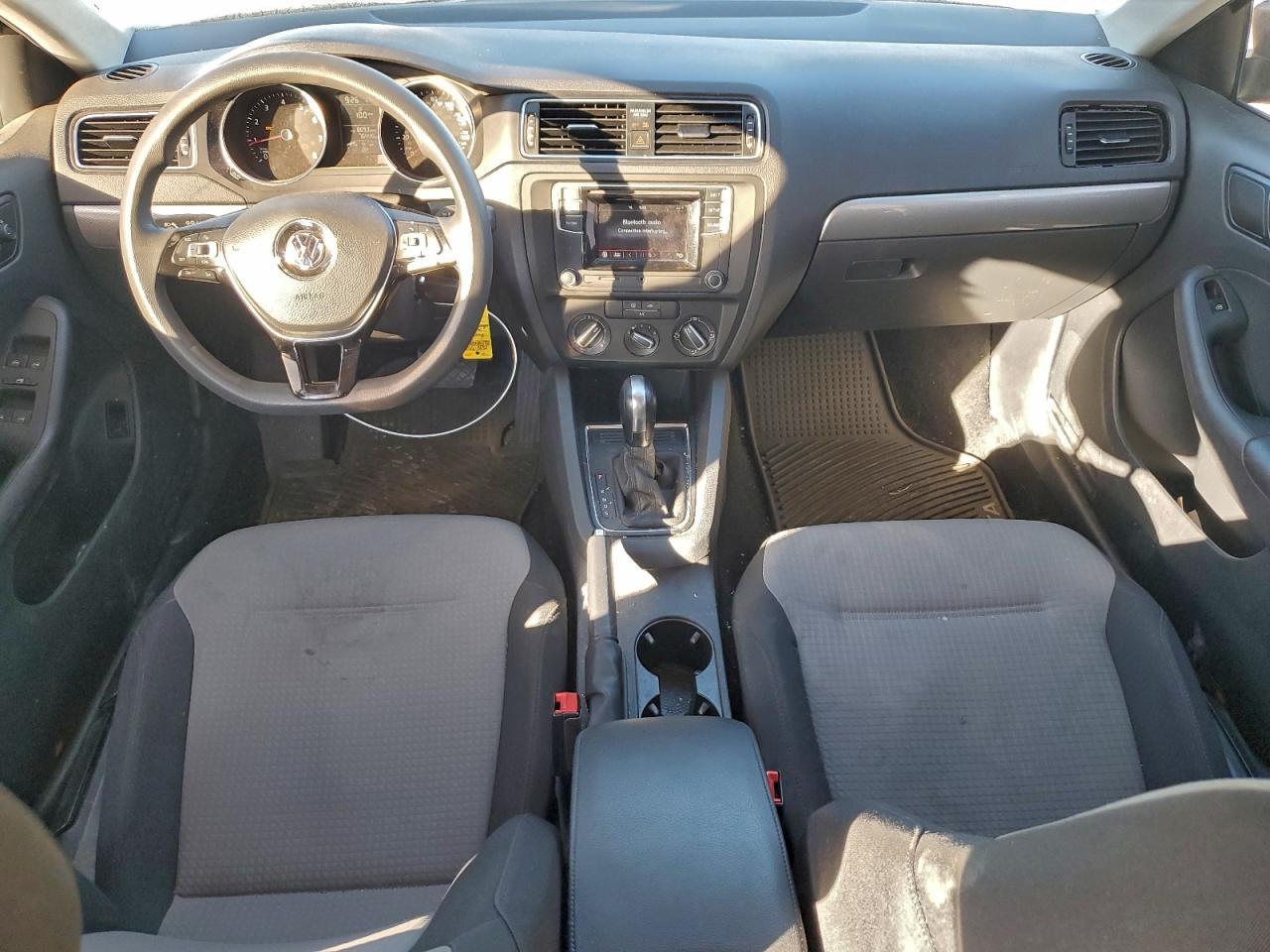 2017 Volkswagen Jetta S - zdjęcie 8