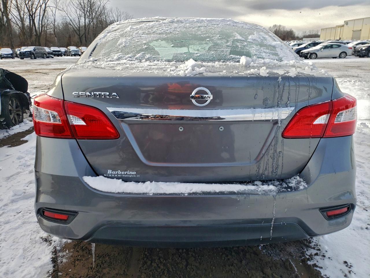 2016 Nissan Sentra S - zdjęcie 6