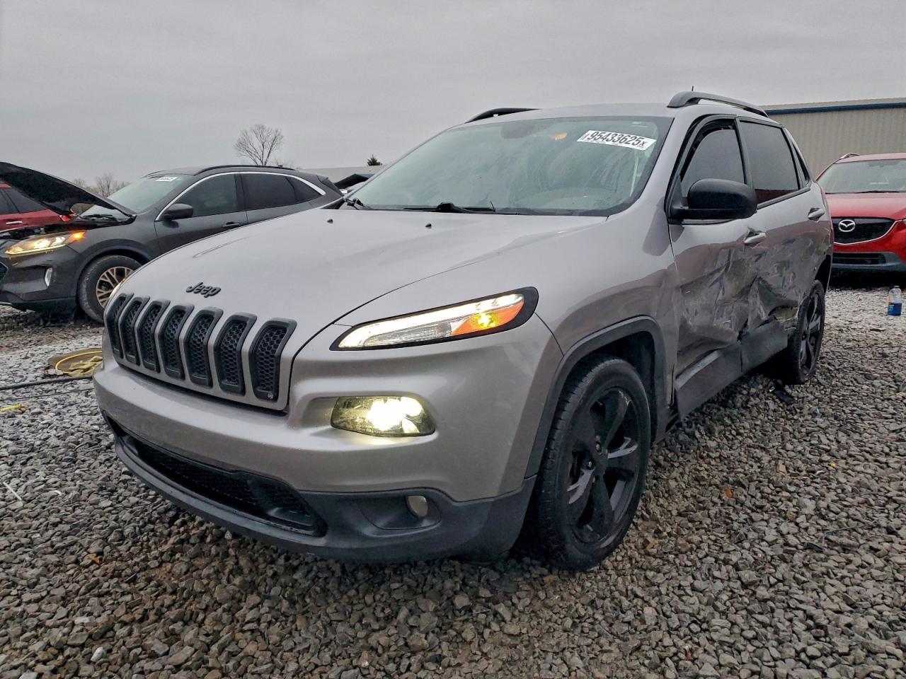 2018 Jeep Cherokee Latitude - zdjęcie główne