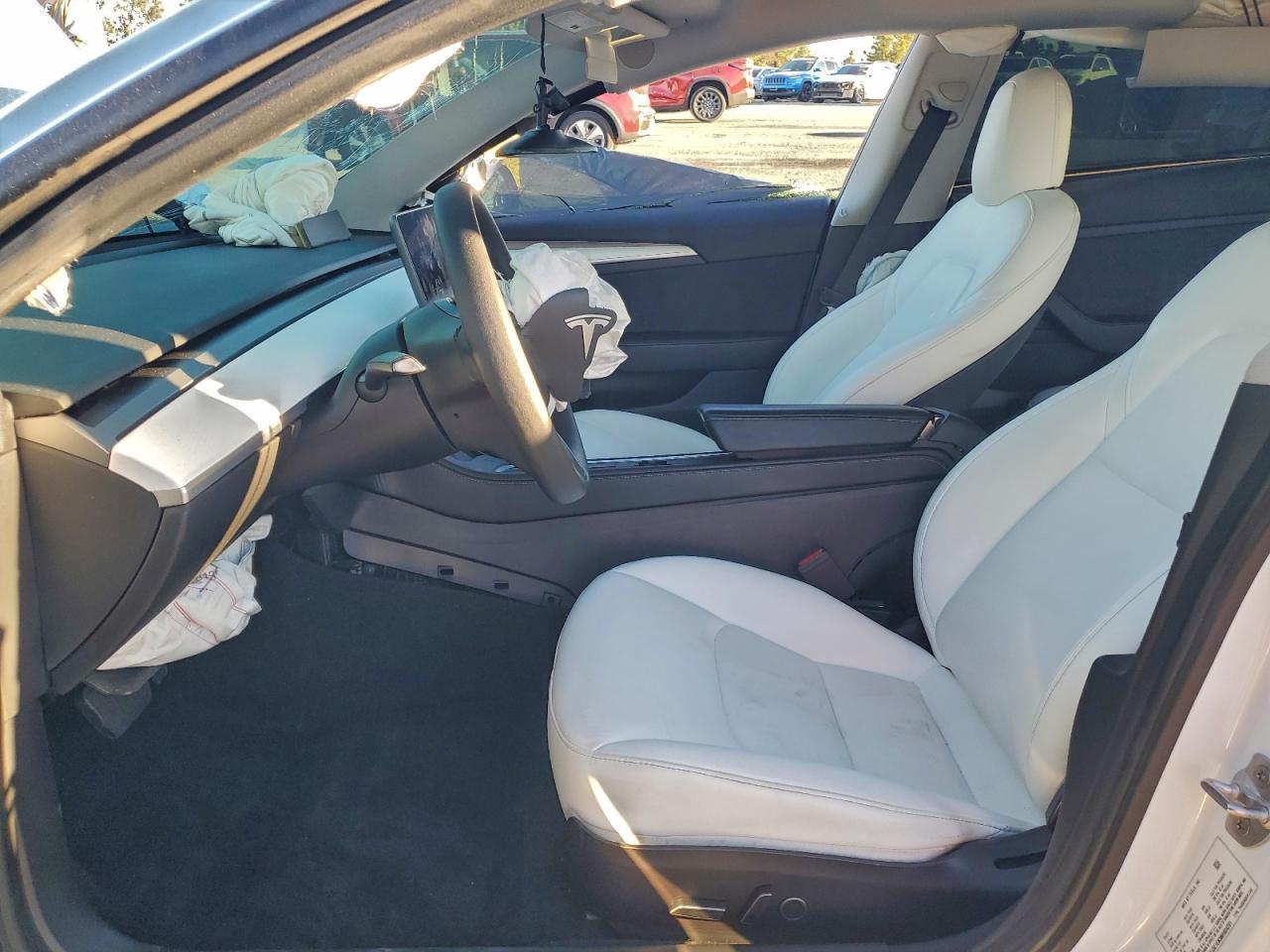 2021 Tesla Model 3 - zdjęcie 7