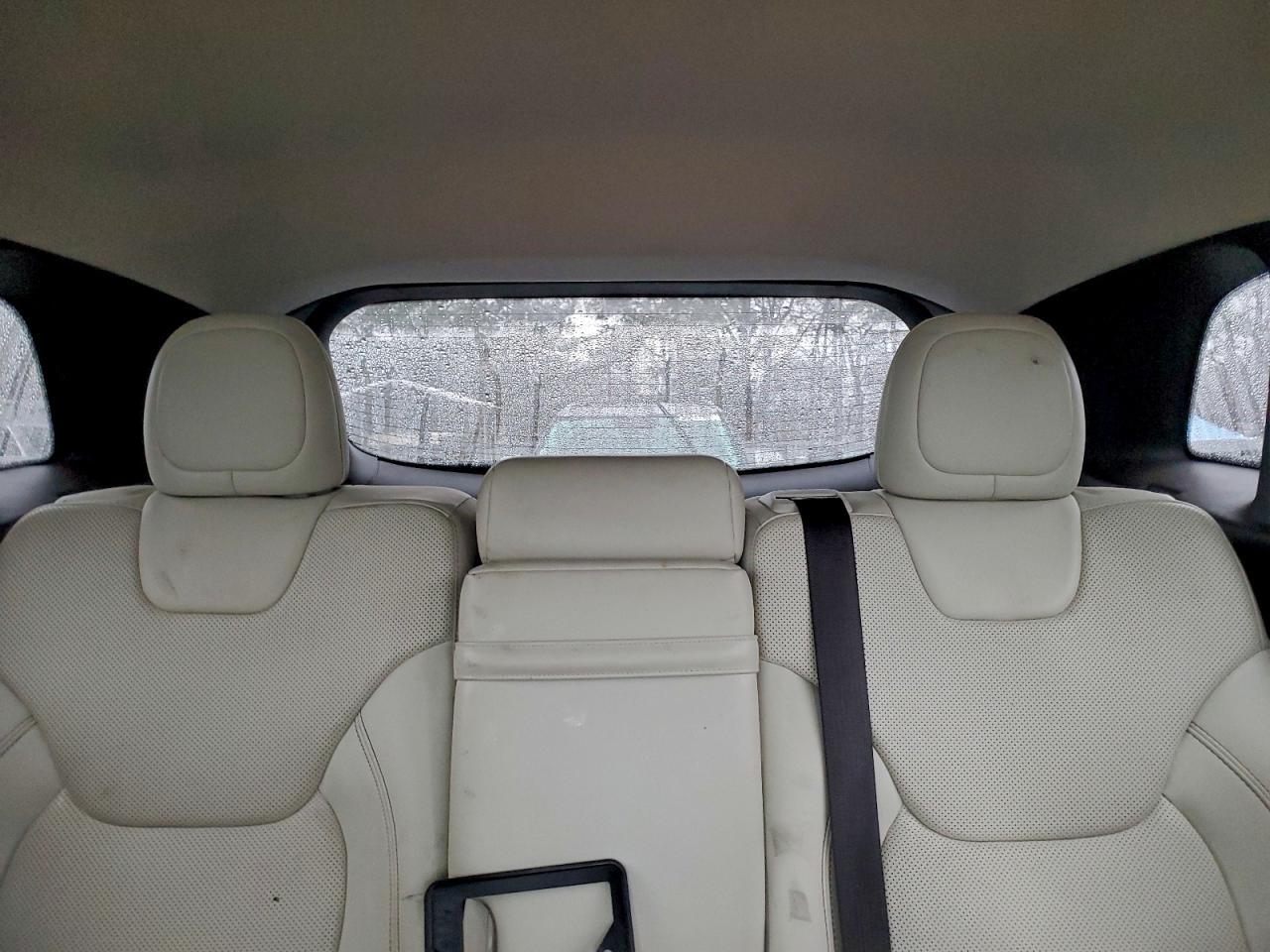 2017 Jeep Cherokee Overland - zdjęcie 10