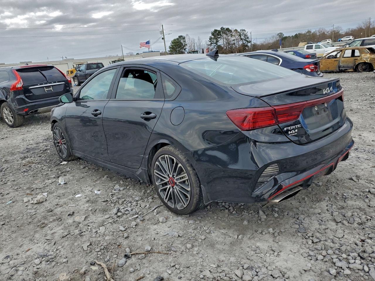 2024 Kia Forte Gt - zdjęcie 2