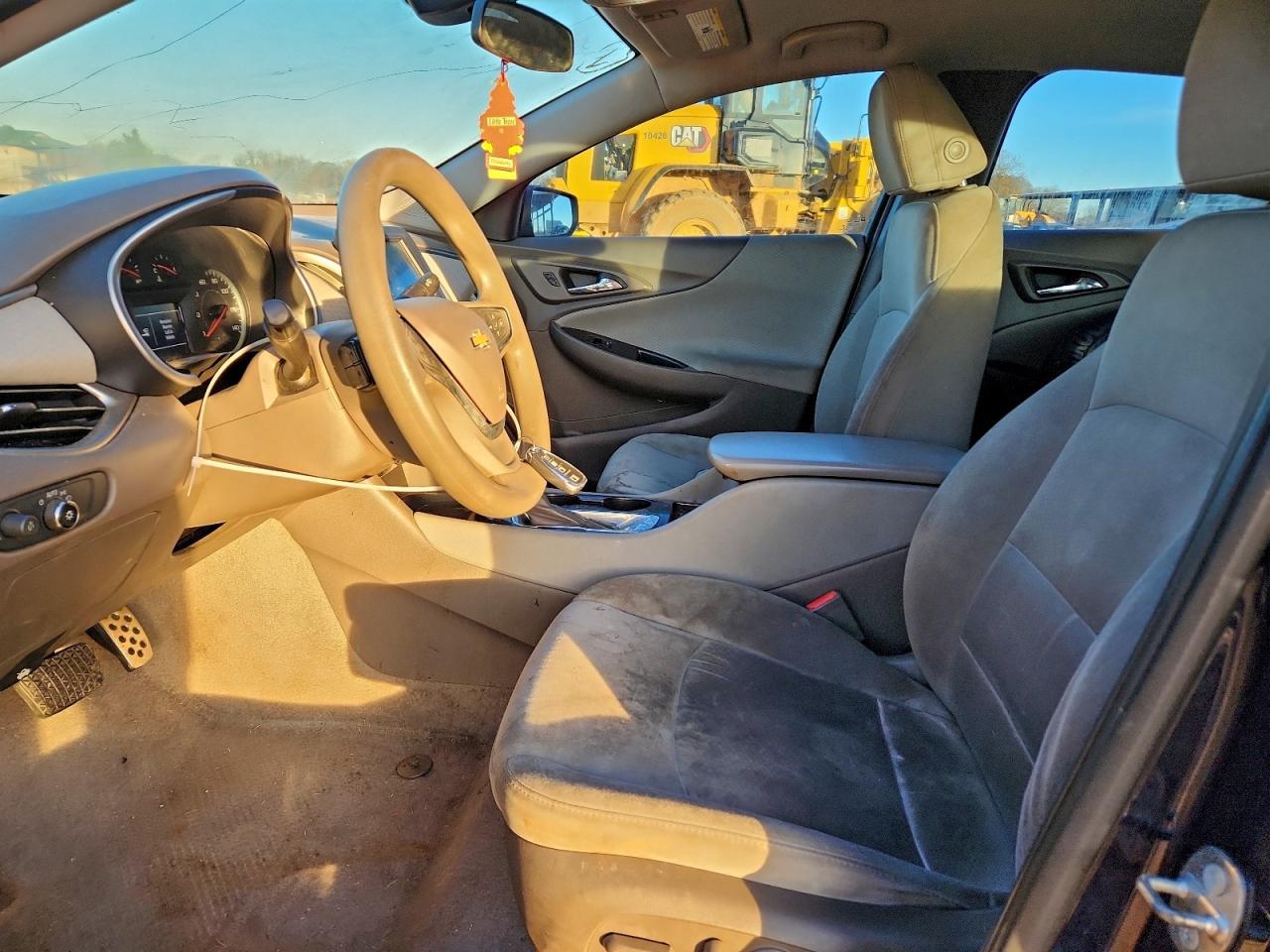 2017 Chevrolet Malibu Ls - zdjęcie 7