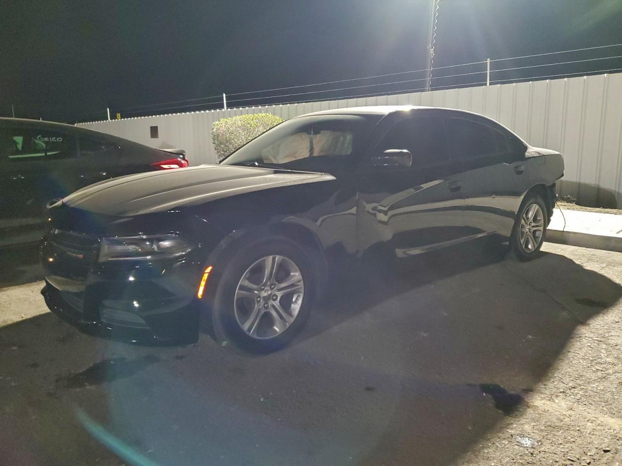 2020 Dodge Charger Sxt - zdjęcie główne