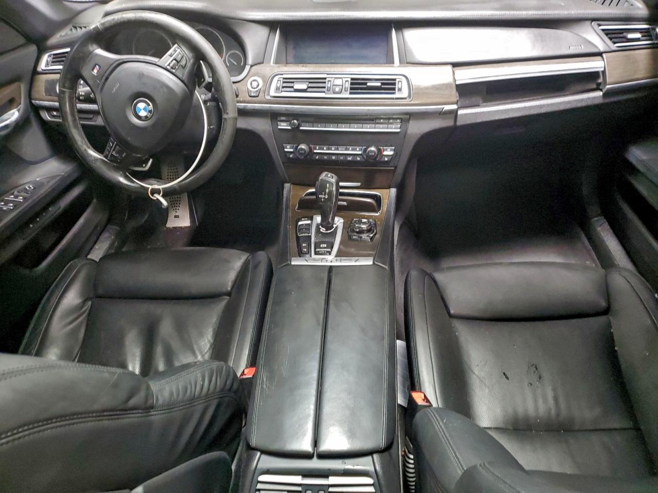 2013 BMW 750Li - zdjęcie 8