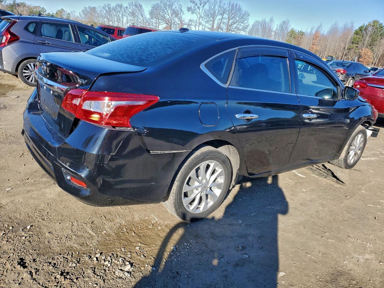 2019 Nissan Sentra S - zdjęcie 3