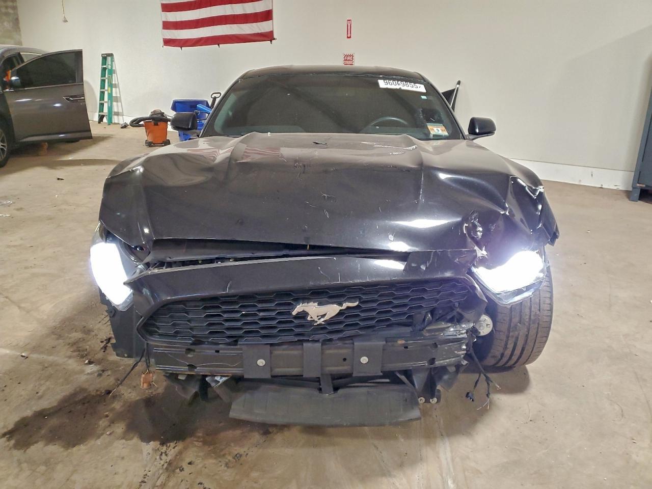 2015 Ford Mustang - zdjęcie 5