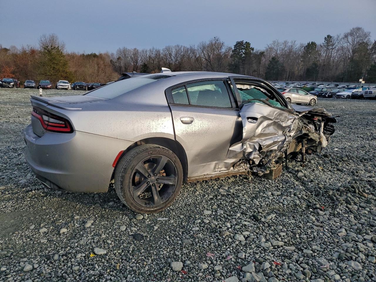 2018 Dodge Charger R/T - zdjęcie 3