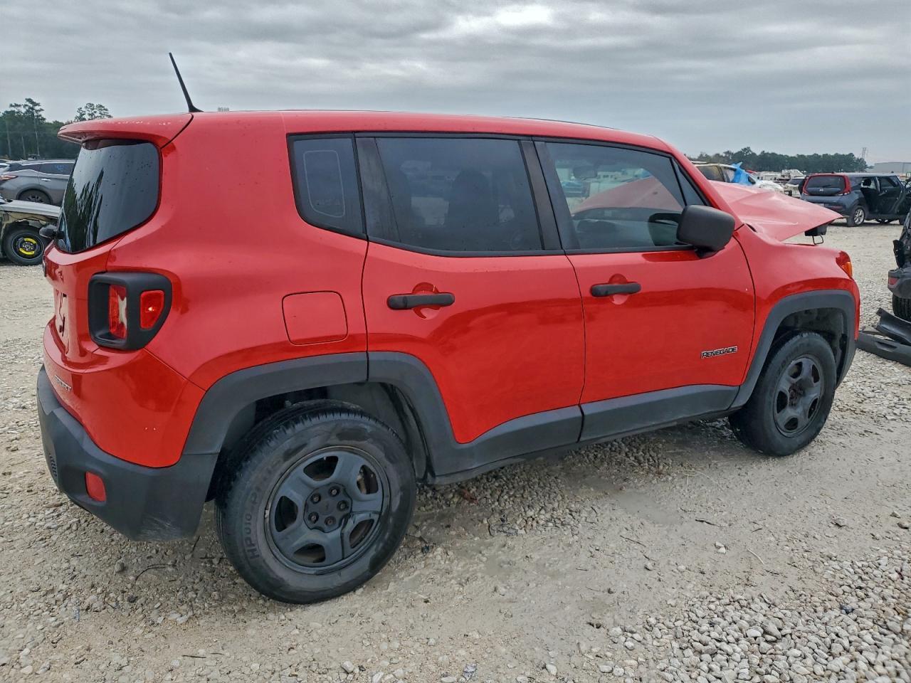 2015 Jeep Renegade Sport - zdjęcie 3