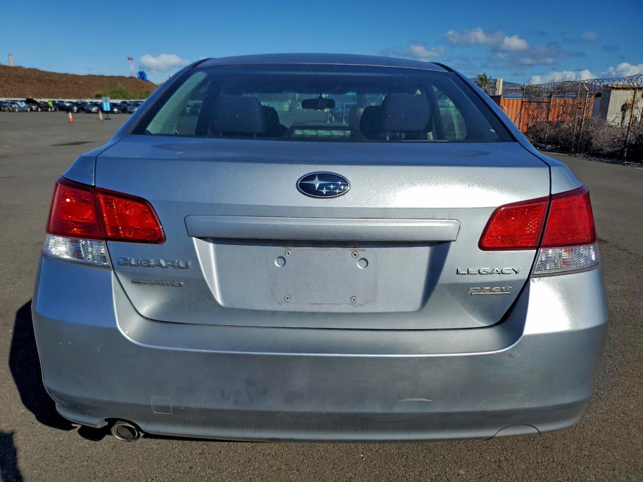 2013 Subaru Legacy - zdjęcie 6