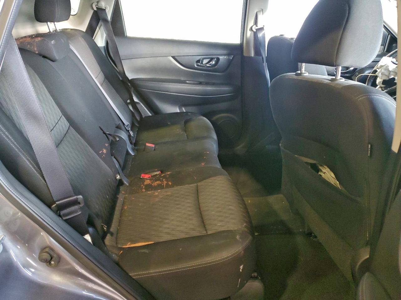 2017 Nissan Rogue S - zdjęcie 11