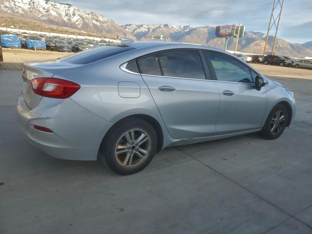 2017 Chevrolet Cruze Lt - zdjęcie 3