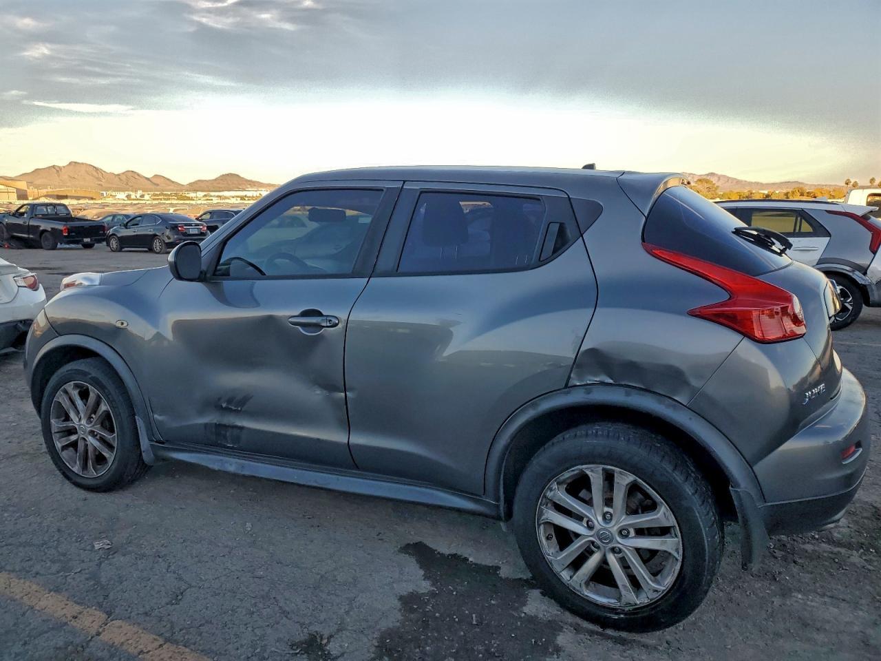 2013 Nissan Juke S - zdjęcie 2