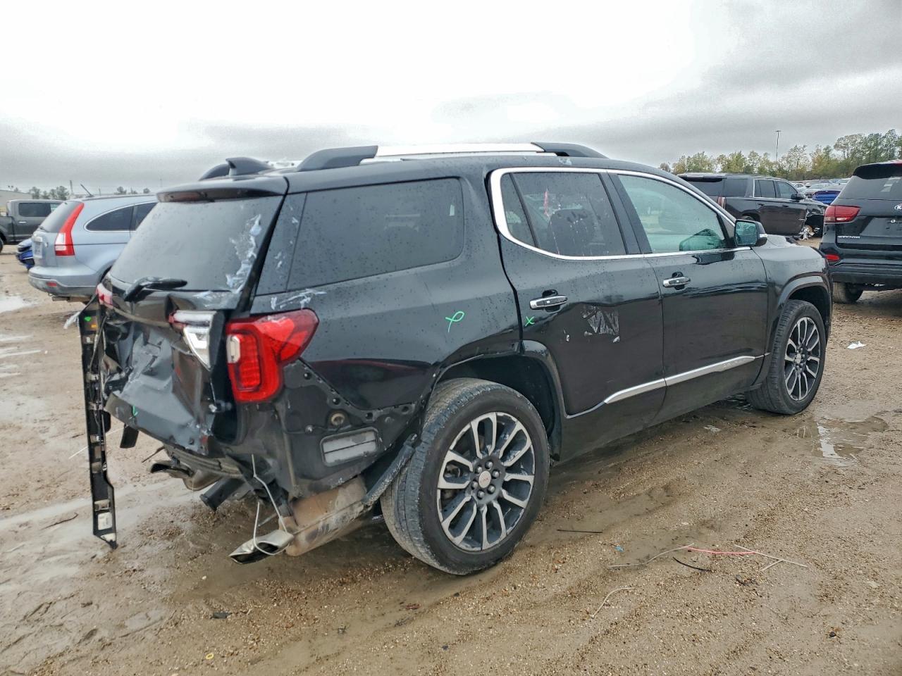 2020 GMC Acadia Denali - zdjęcie 3