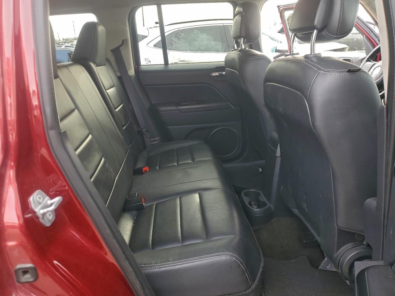 2015 Jeep Liberty (Patriot) - zdjęcie 11