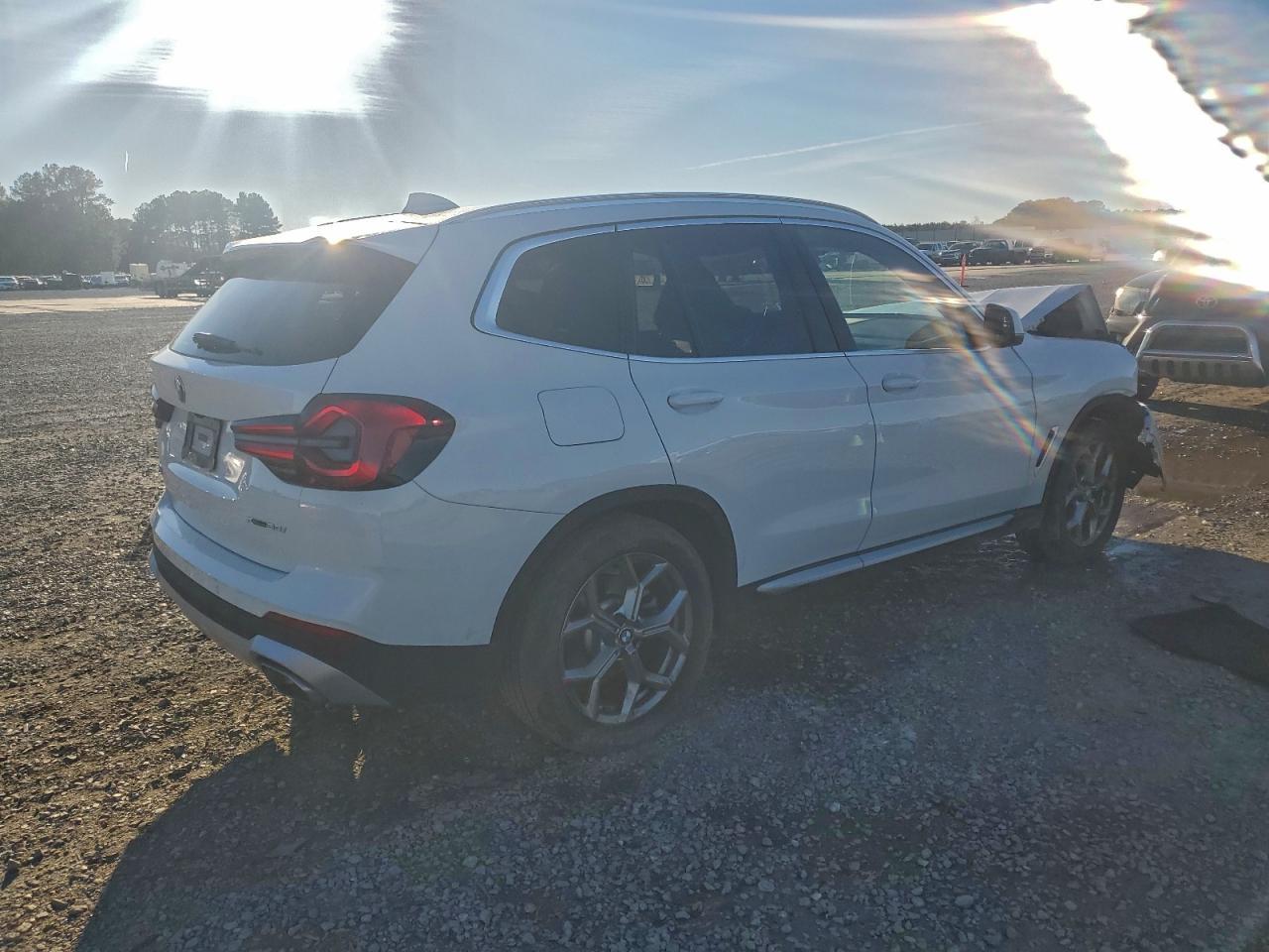 2024 BMW X3 xDrive30I - zdjęcie 3