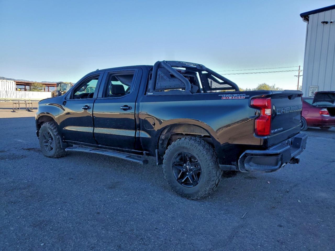2022 Chevrolet Silverado Ltd K1500 Lt Trail Boss - zdjęcie 2