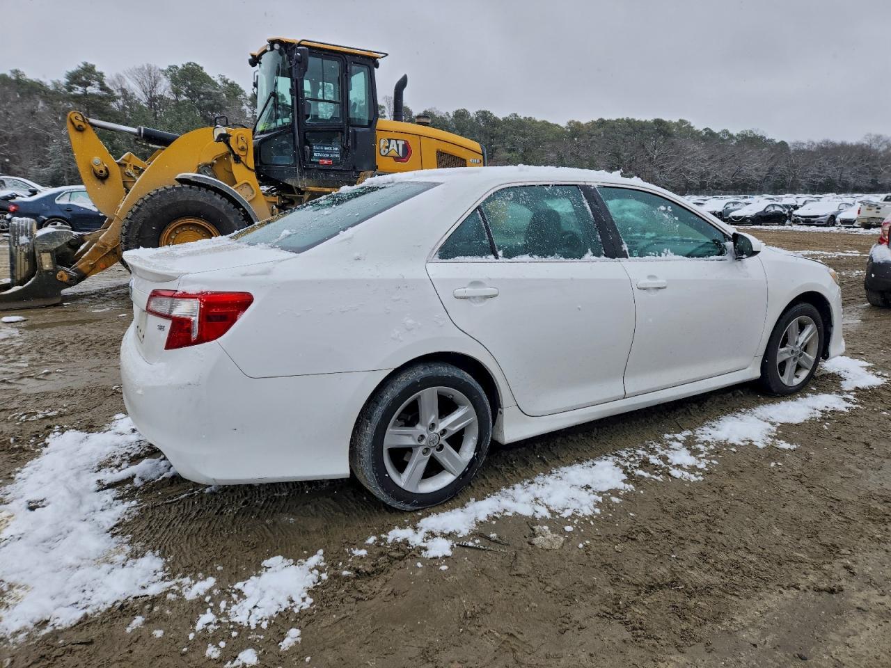 2014 Toyota Camry L - zdjęcie 3