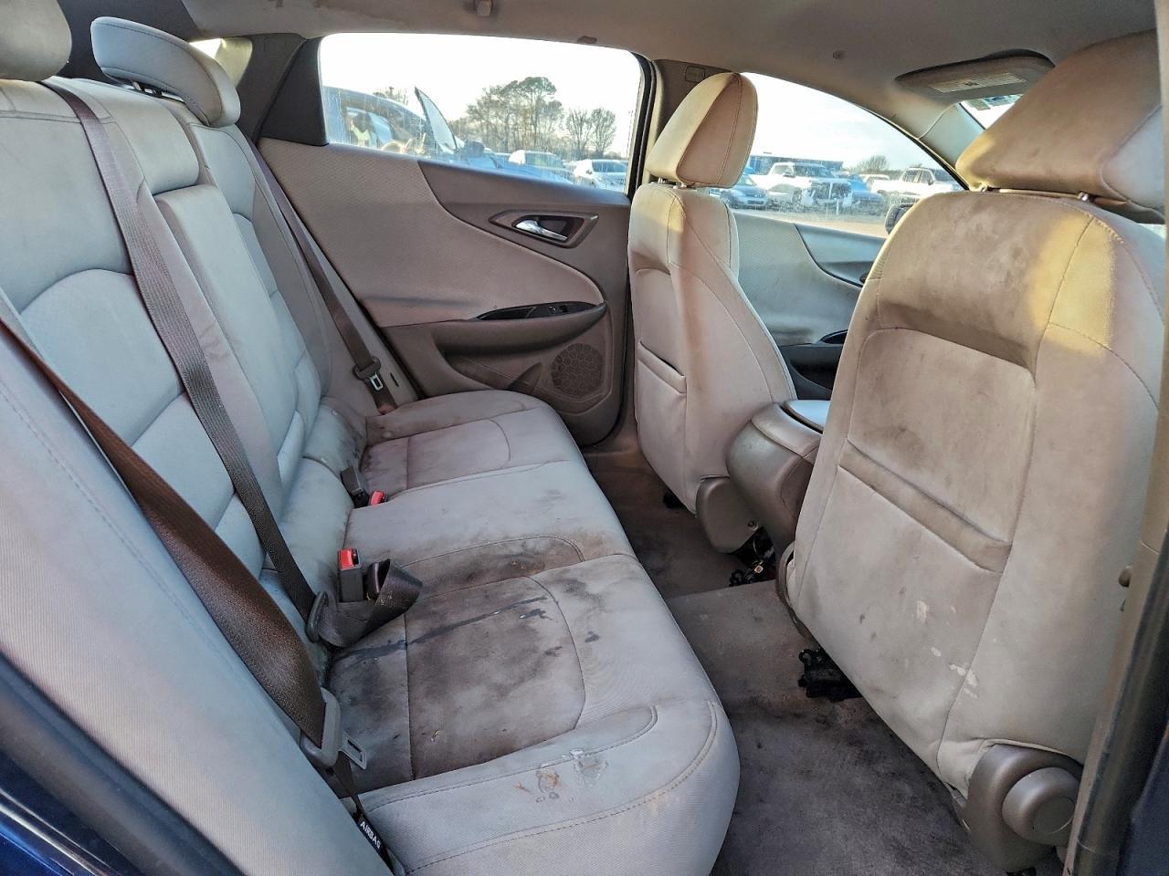 2017 Chevrolet Malibu Ls - zdjęcie 10