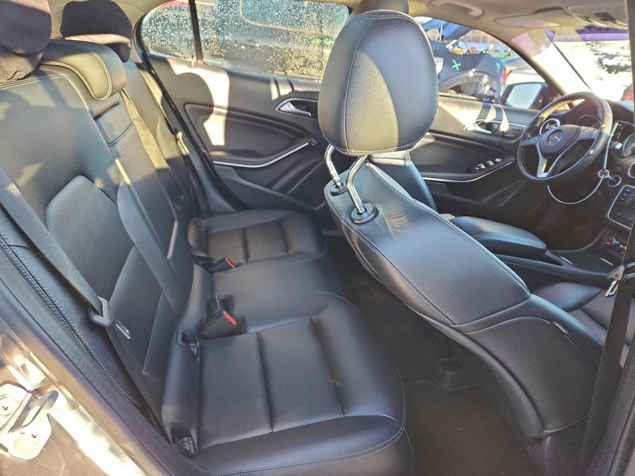 2015 Mercedes-Benz Gla 250 - zdjęcie 10