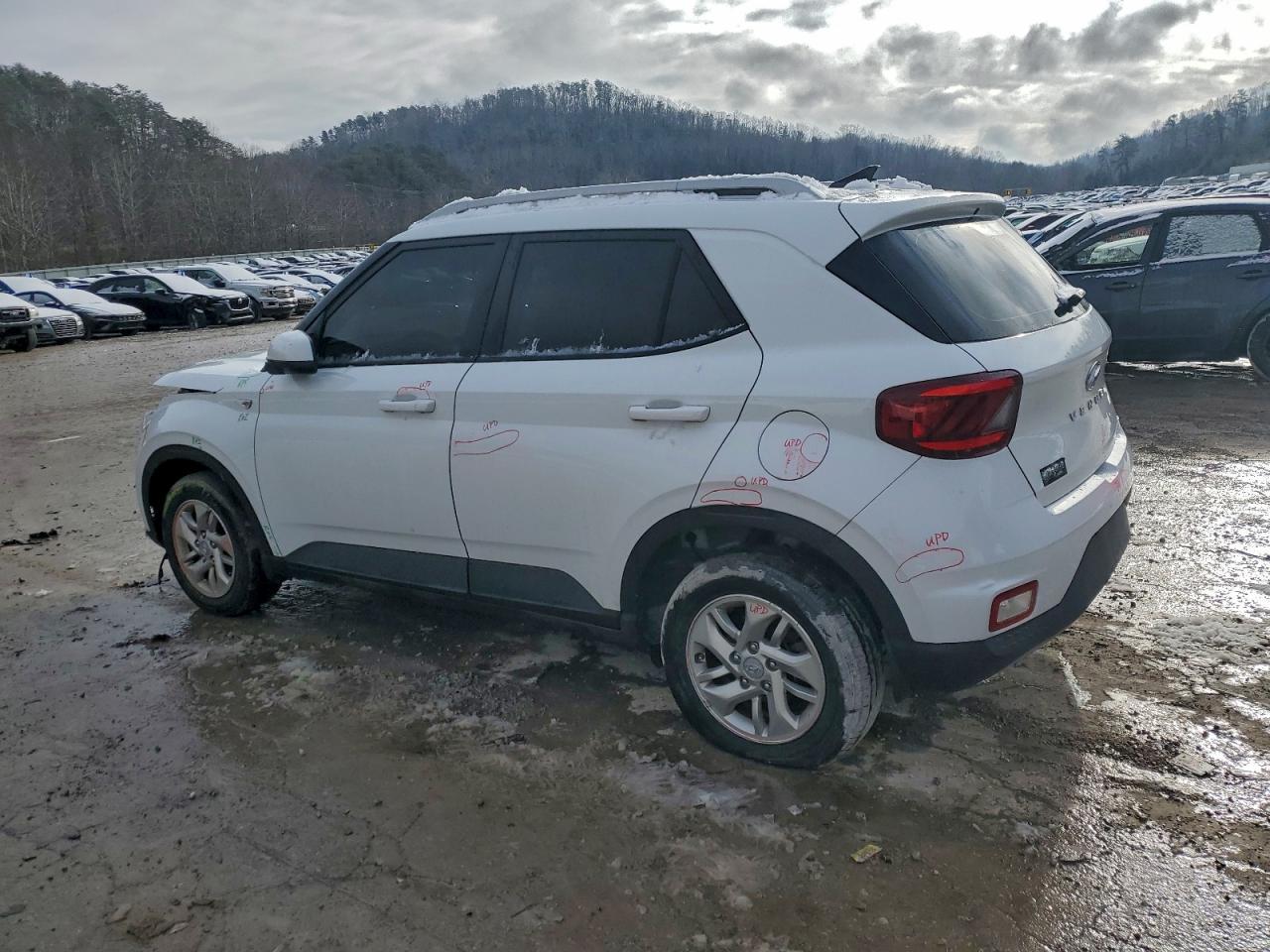 2020 Hyundai Venue Sel - zdjęcie 2