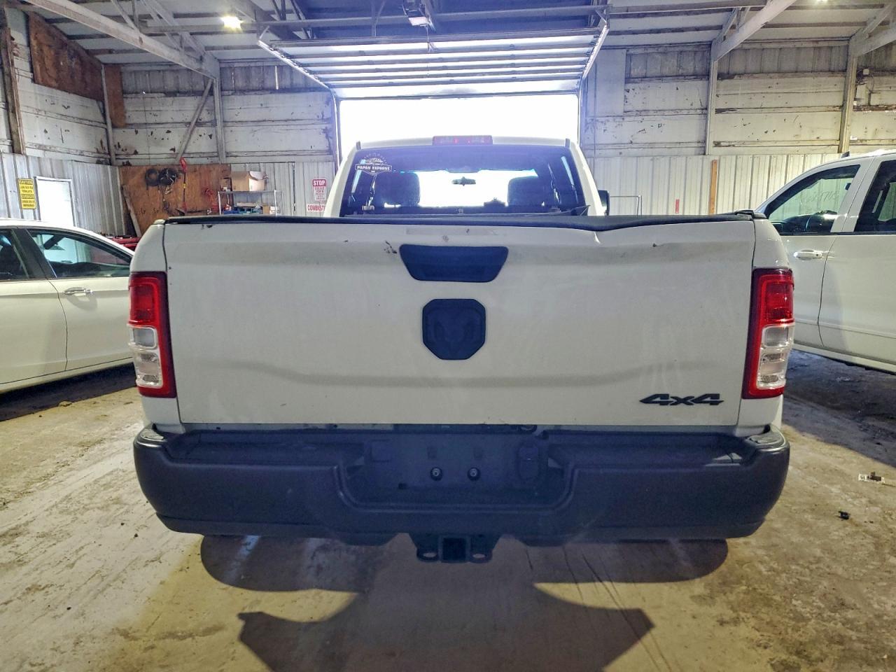 2023 Ram 3500 Tradesman 4Wd 6.7L Tdsl 8'Box - zdjęcie 6
