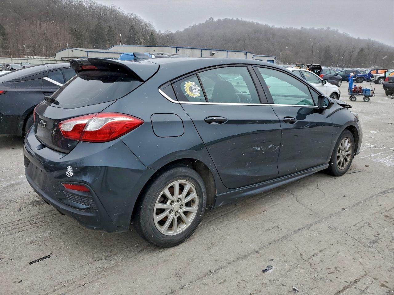 2017 Chevrolet Cruze Lt - zdjęcie 3