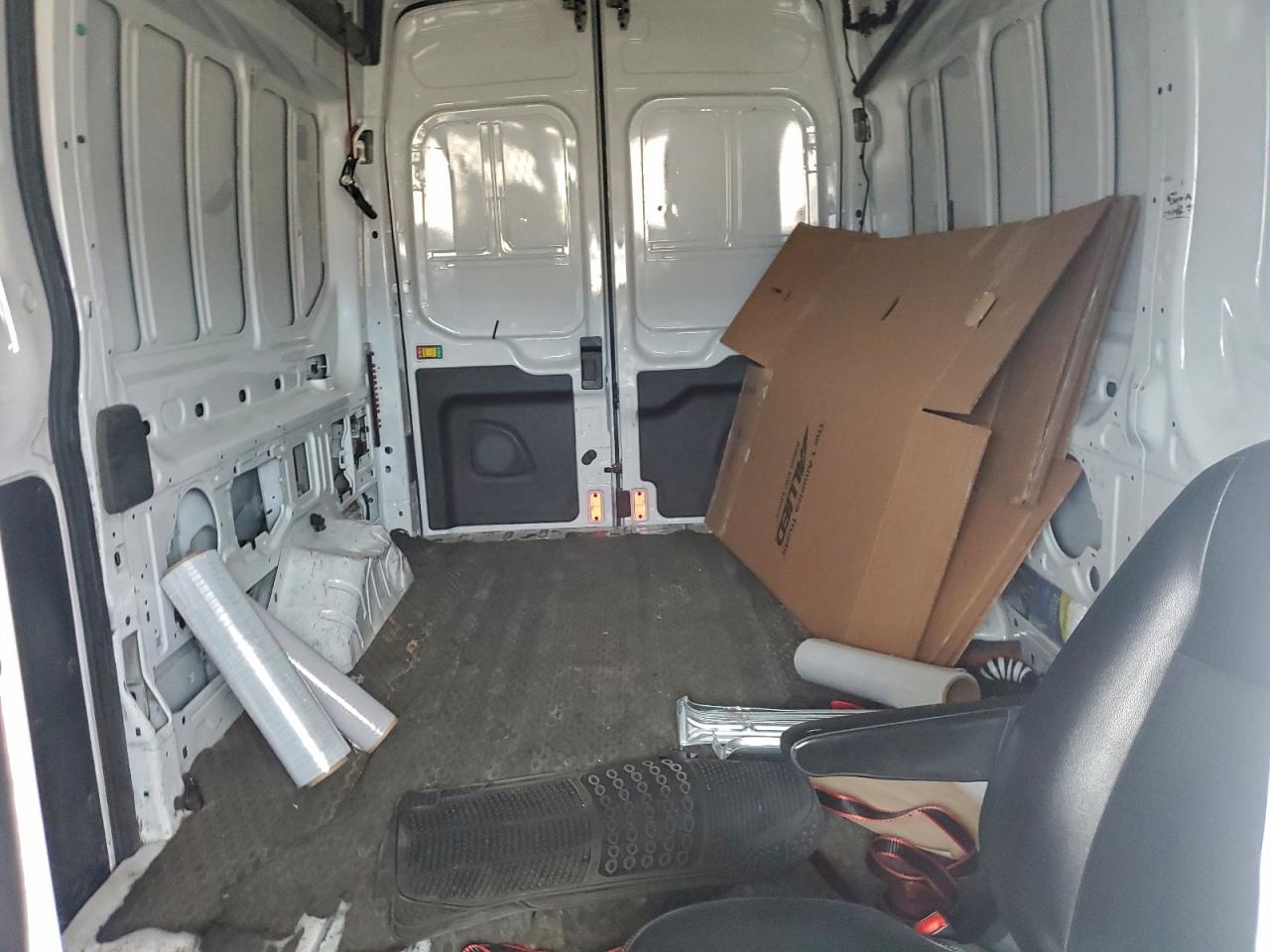 2020 Ford Transit T-250 - zdjęcie 10