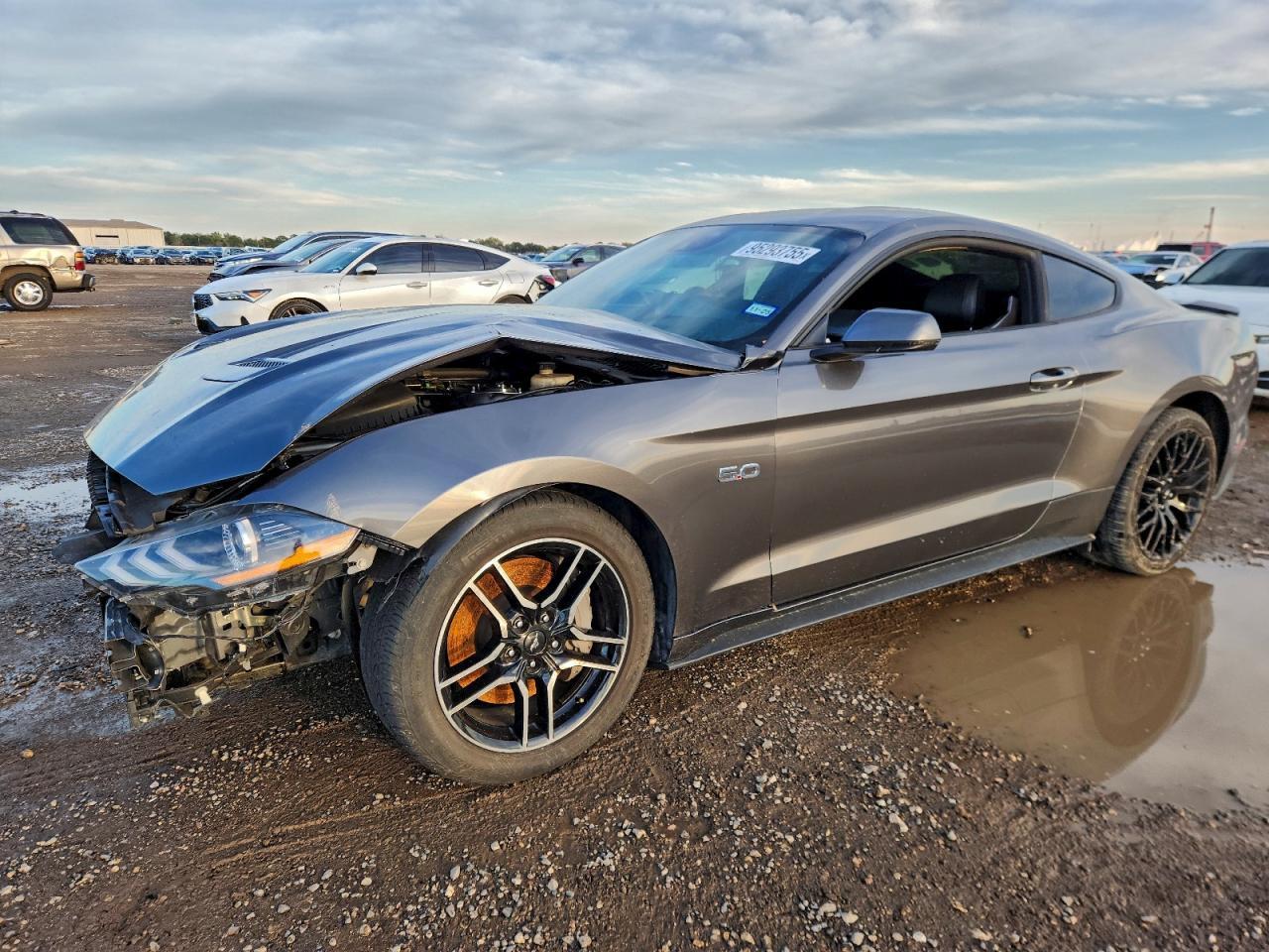 2022 Ford Mustang Gt - zdjęcie główne