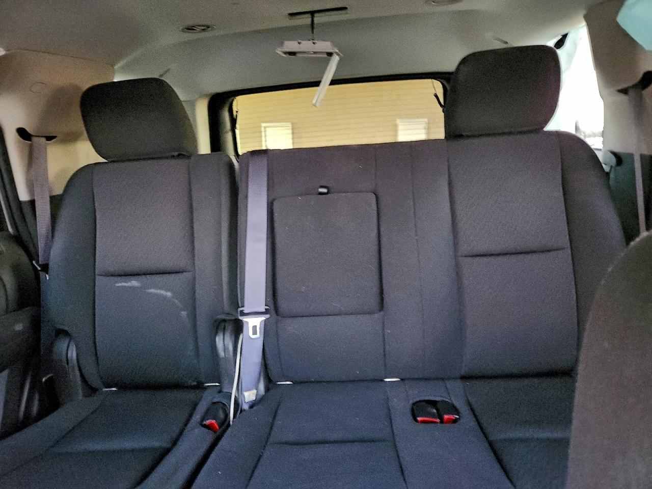 2013 Chevrolet Tahoe C1500 Ls - zdjęcie 10