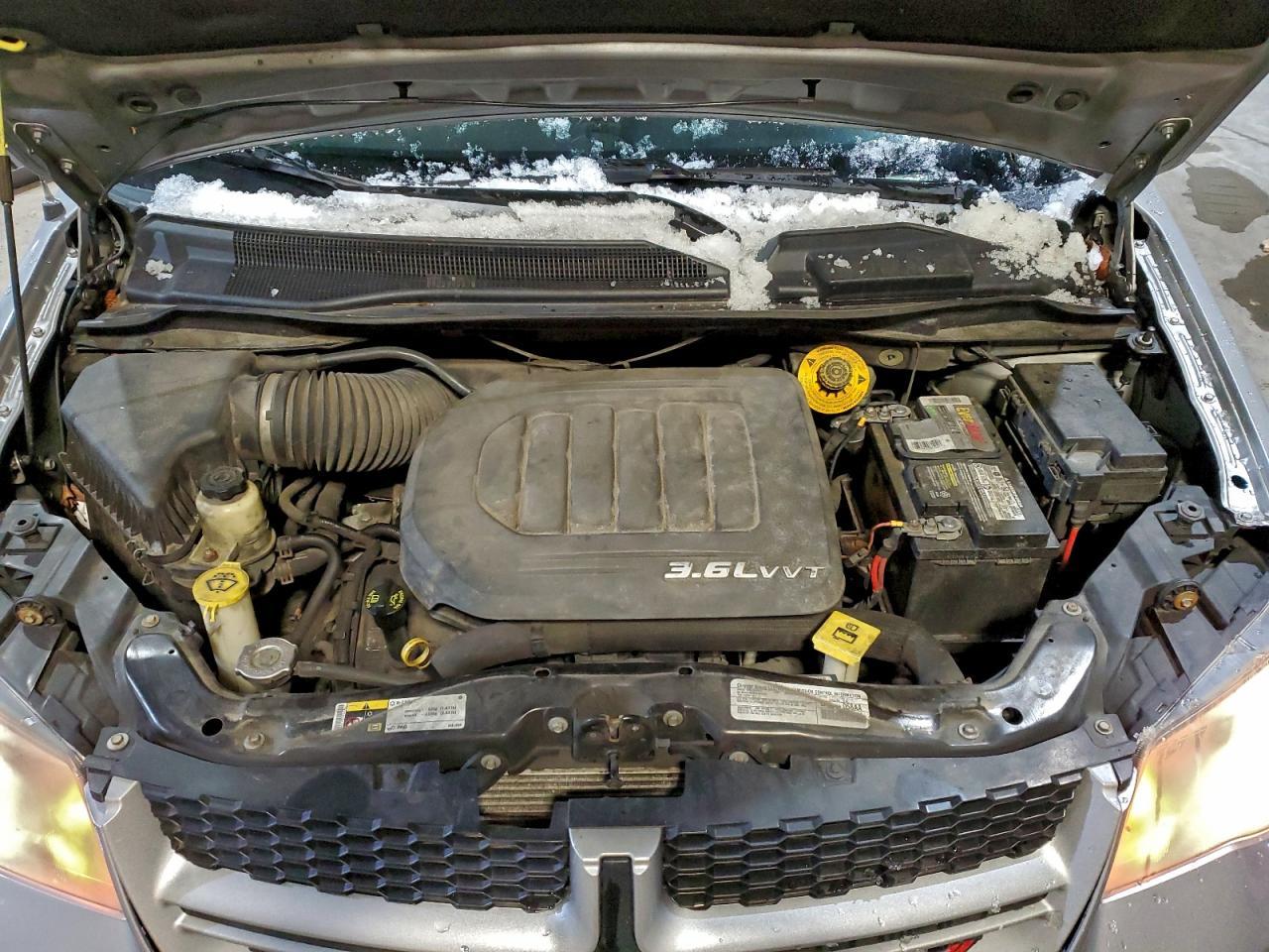 2014 Dodge Grand Caravan R/T - zdjęcie 12