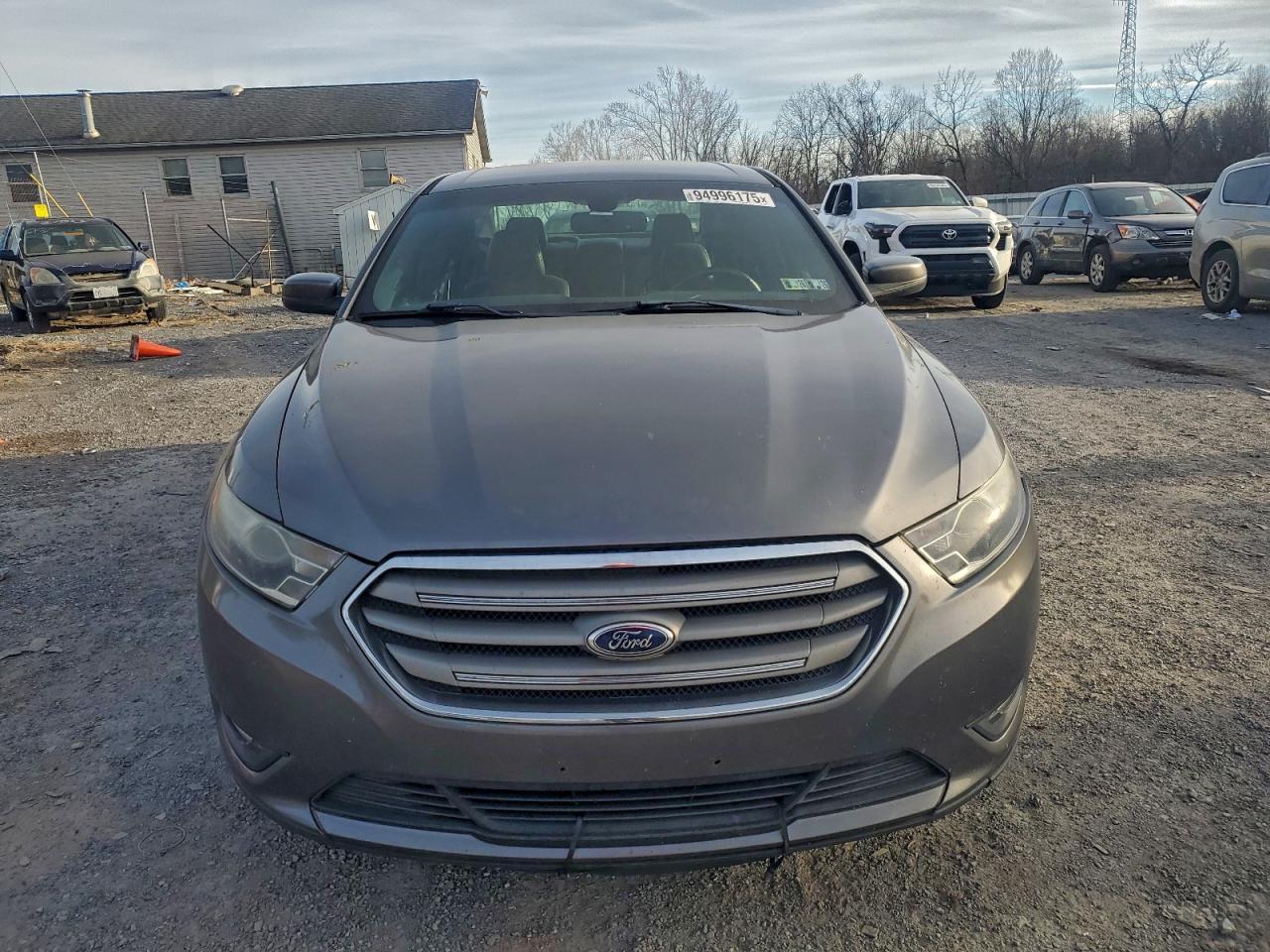 2013 Ford Taurus - zdjęcie 5