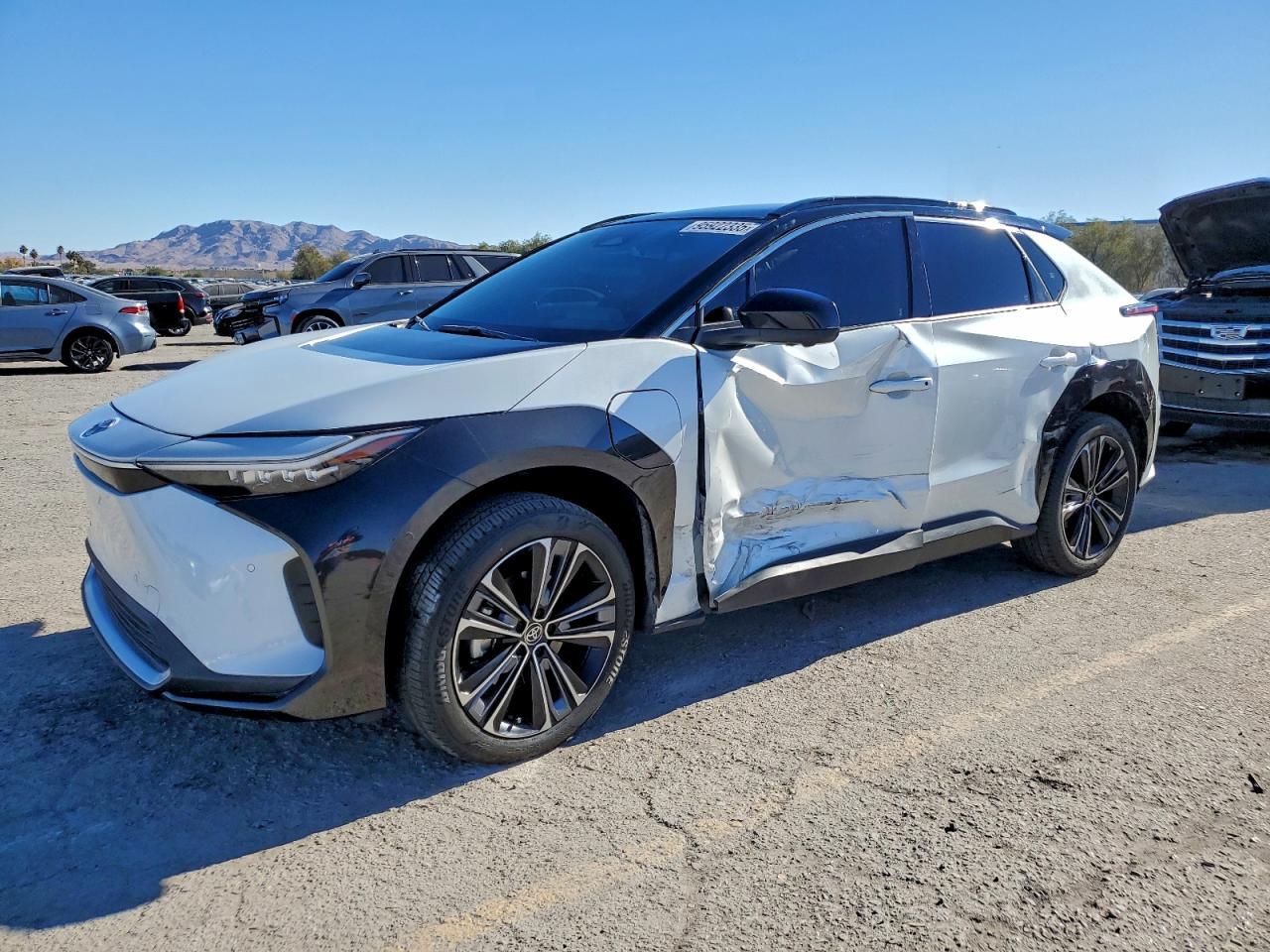 2024 Toyota Bz4X Xle - zdjęcie główne