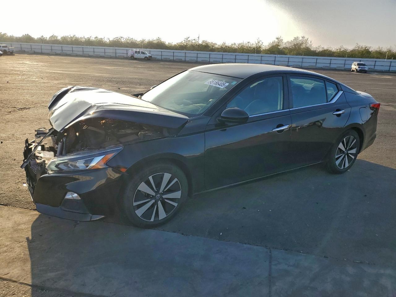 2022 Nissan Altima - zdjęcie główne