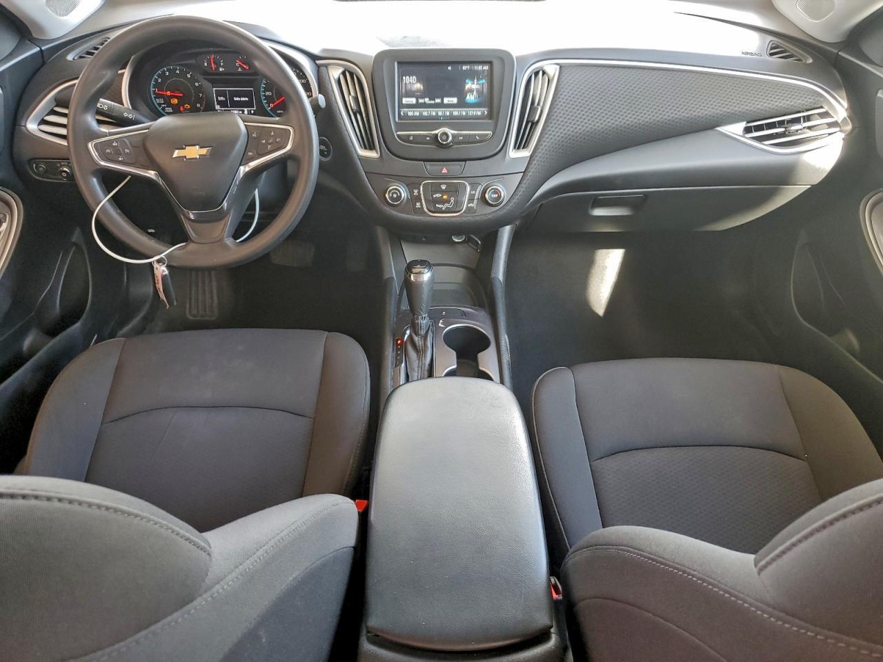 2018 Chevrolet Malibu Ls - zdjęcie 8