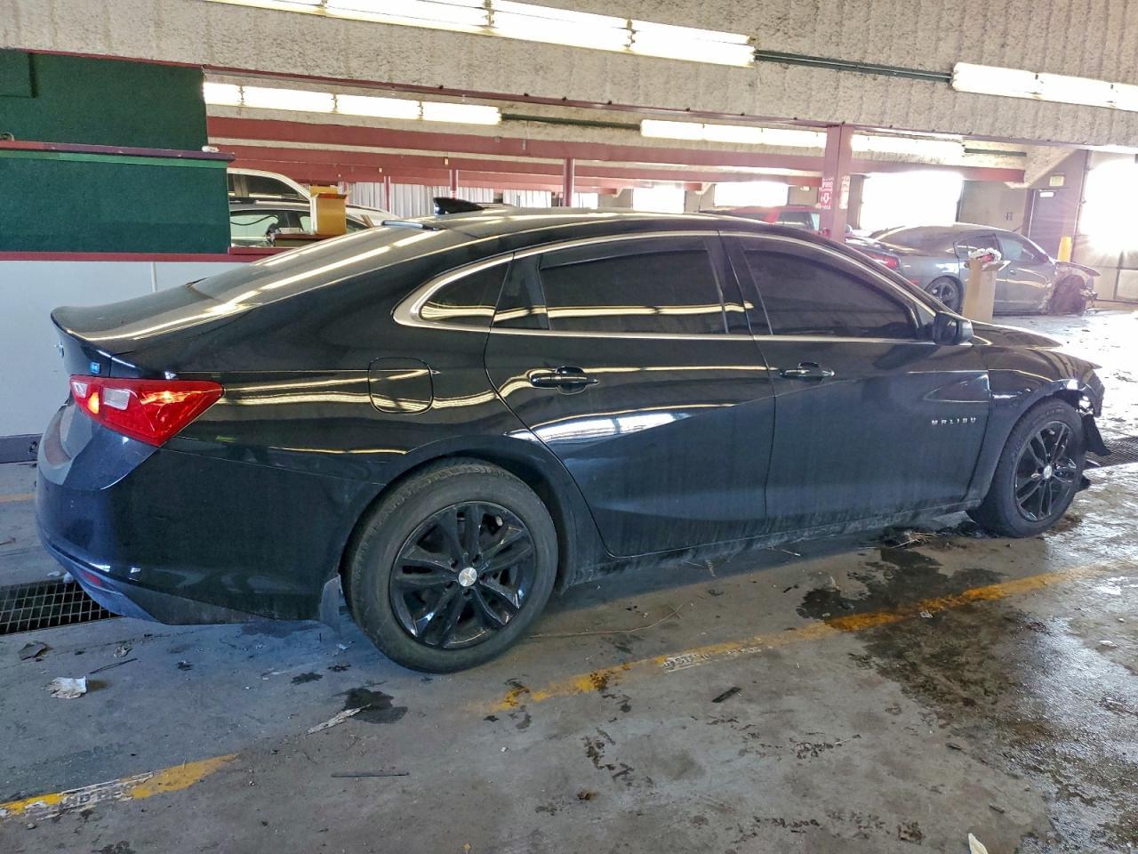 2018 Chevrolet Malibu Hybrid - zdjęcie 3