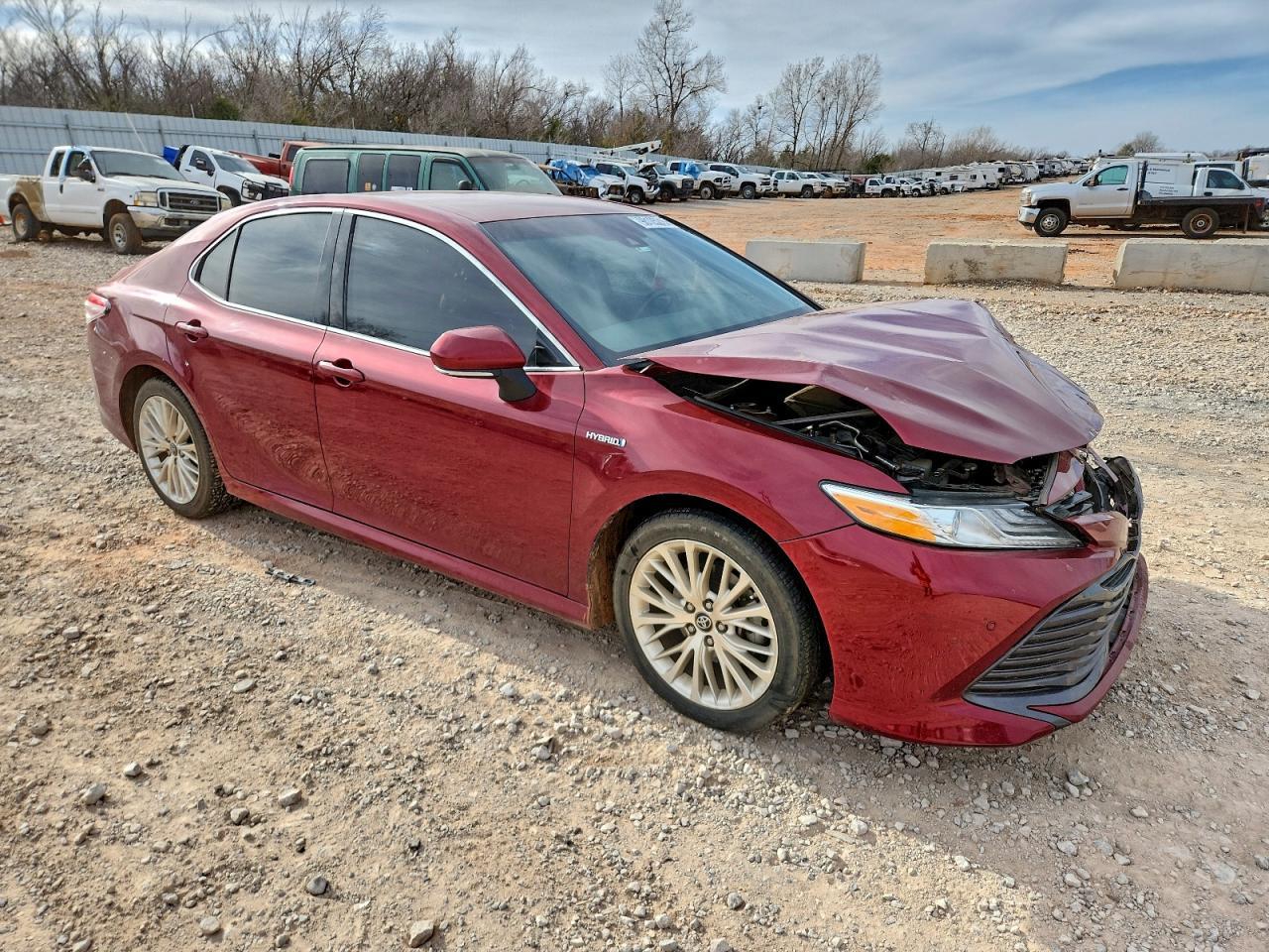 2018 Toyota Camry Hybrid - zdjęcie 4