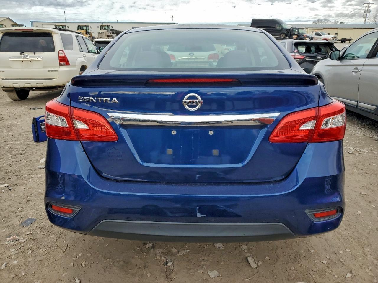 2016 Nissan Sentra S - zdjęcie 6