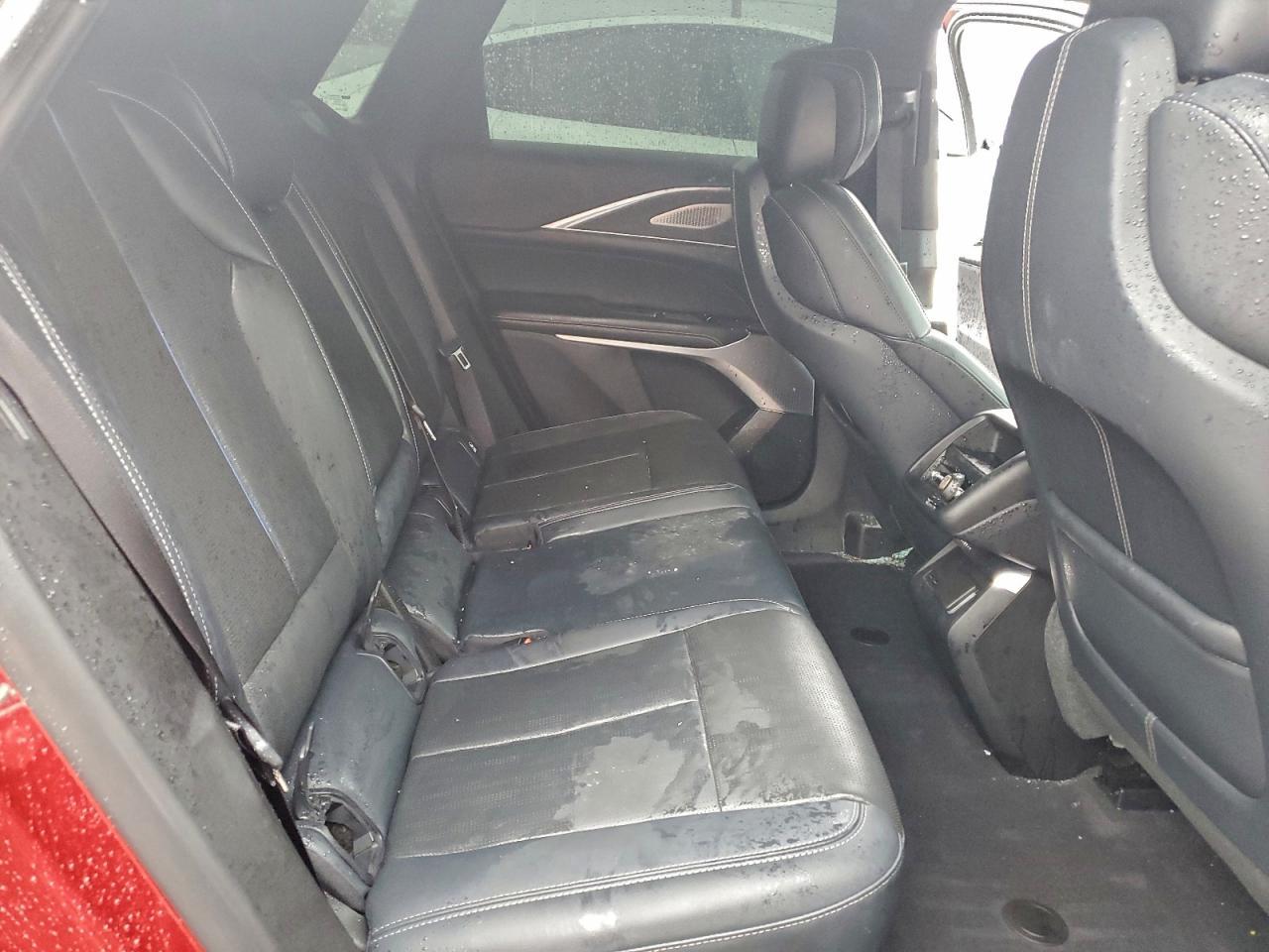 2024 Cadillac Lyriq Sport - zdjęcie 11