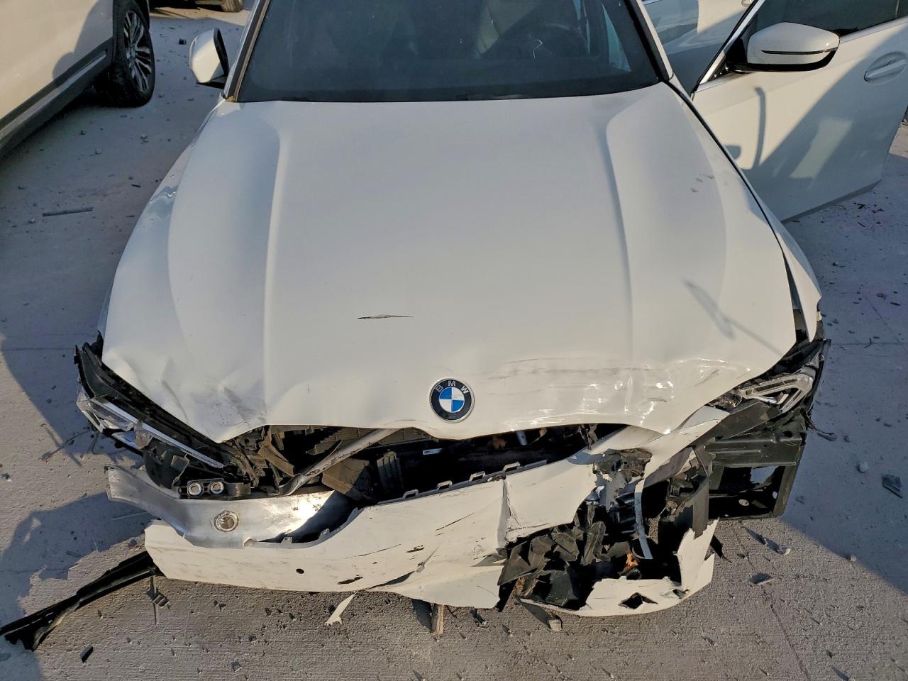 2024 BMW 330I - zdjęcie 11