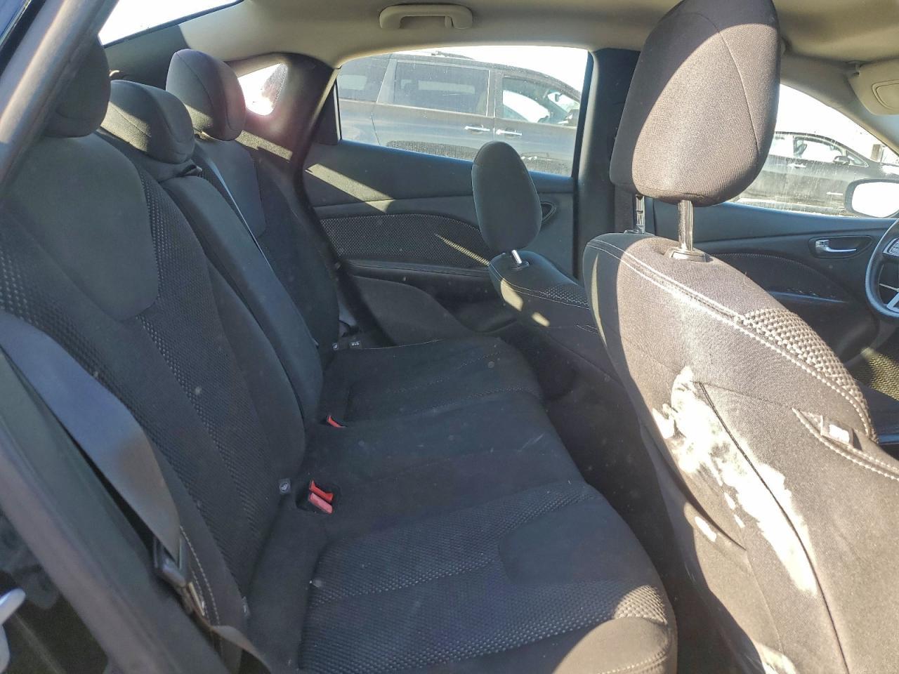 2016 Dodge Dart Sxt - zdjęcie 10